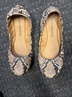 Lucky Brand Snake-Print Ballet Flats in Tan and Black